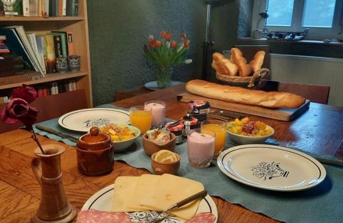 Planchez Bed & Breakfast | Chambre d'hôte Le Châtaignier