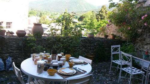 Dieulefit Bed & Breakfast | Chambre d'Hôte Le Théron