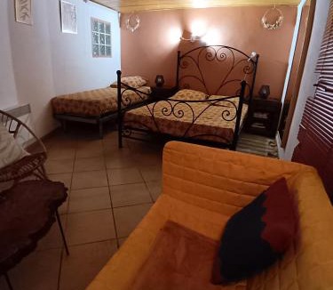 Tuchan Bed & Breakfast | Chambre d'hôte Les maisons de Gaia