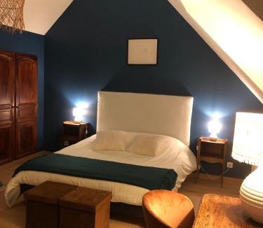Les Ponts-de-Ce Bed & Breakfast | Chambre d'hôte - Verdure en ville