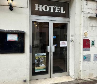 Azay-le-Rideau Hotel | Chambre d'Hôtel Les Trois Lys