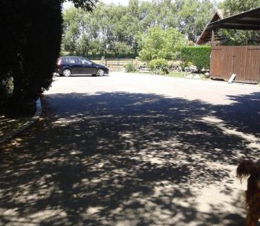 Verlinghem Bed & Breakfast | Chambre d'hôtes Élevage' chemin noir