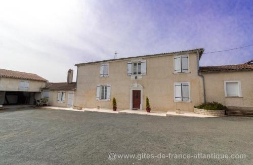 Cherac Bed & Breakfast | Chambre d'hôtes 17G7204
