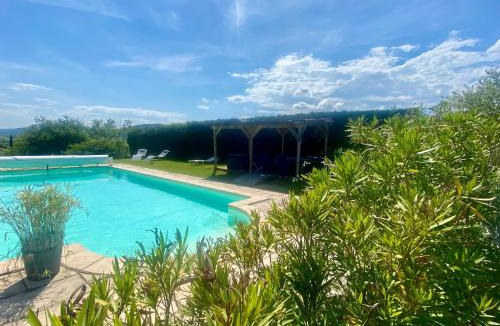 Alba-la-Romaine House | Chambre d'hôtes 2p, gestion libre, espace piscine partagé
