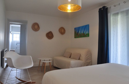 Varen Bed & Breakfast | Chambre d'hôtes A la clé des champs Gorges de l'Aveyron Cocoon room