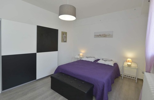 Burlats House | Chambre d'hôtes Agnes et Olivier