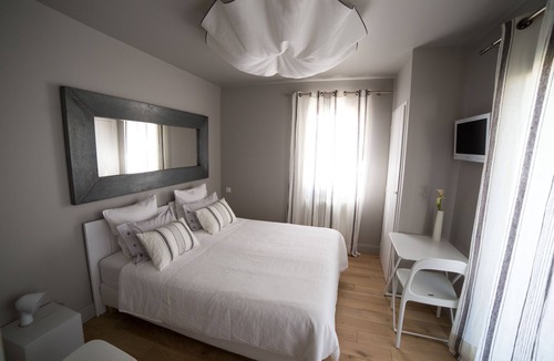 Biarritz City Centre Bed & Breakfast | Chambre d'Hôtes Arima