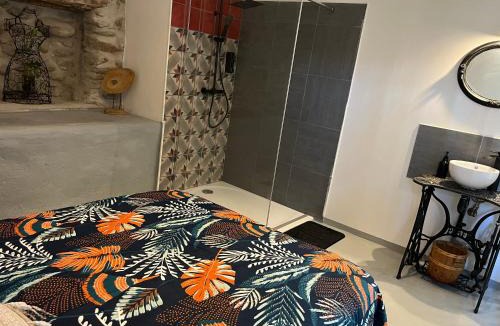 Prades Bed & Breakfast | Chambre d hôtes Atelier de Jean Paul