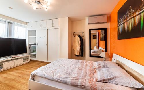 Saint Nicolas - Charles III - Ville vieille - Trois Maisons - Leopold Bed & Breakfast | Chambre d'hôtes Au Coeur De NancyB&B proche gare de Nancy