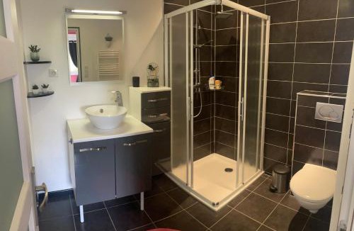 Bourg-Achard Bed & Breakfast | Chambre d'hôtes avec accès privé