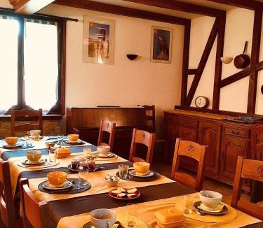 Mas-Saint-Chely Bed & Breakfast | Chambre d'hôtes Banicou Les Aires de la Carline
