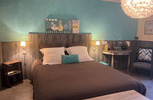 Caveirac House | Chambre d'hôtes Bleus Matines