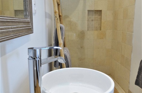 Valreas House | Chambre d'hôtes Château MontPlaisir