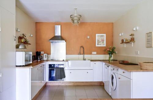 Nedde House | Chambre d'hôtes Chalendeix