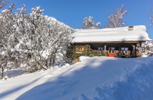 Thones Bed & Breakfast | Chambre d'hôtes Chalet des Burdines