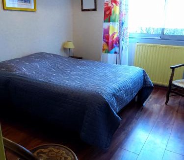 Montmuzard Bed & Breakfast | Chambre d'hôtes dans Résidence