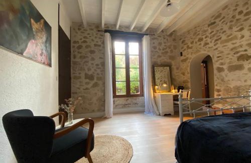 Pont-du-Casse Bed & Breakfast | Chambre d'Hôtes de luxe - Domaine de Gargoris I Piscine et nature