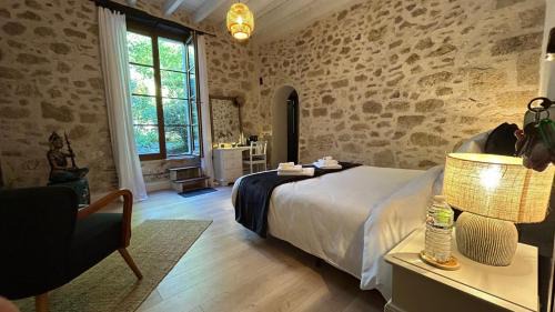 Pont-du-Casse Bed & Breakfast | Chambre d'Hôtes de luxe - Domaine de Gargoris I Piscine et nature