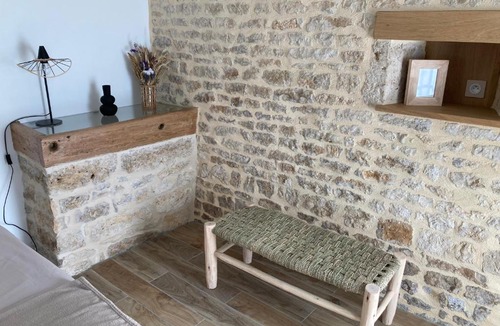 Saint-Martin-les-Melle Bed & Breakfast | Chambre d’hôtes de la Source