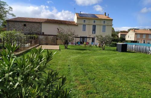 Pierrerue Bed & Breakfast | chambre d'hôtes de Lamy 1