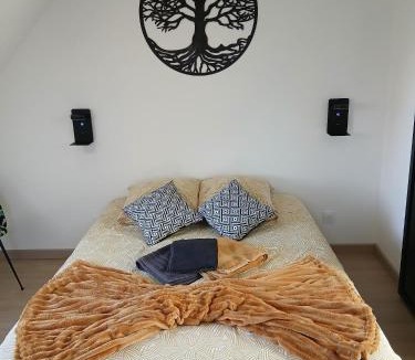 La Lande-Saint-Leger Bed & Breakfast | Chambre d'hôtes