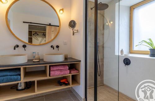 La Roche Foulques Bed & Breakfast | Chambre d'hôtes avec piscine et petit-déjeuner proche d'Angers - FR-1-622-84