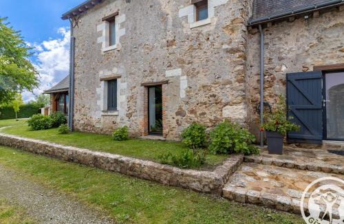La Roche Foulques Bed & Breakfast | Chambre d'hôtes avec piscine et petit-déjeuner proche d'Angers - FR-1-622-84