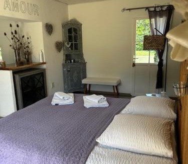 Notre-Dame-de-Riez Bed & Breakfast | chambre d hôtes les trois châteaux piscine intérieure chauffée