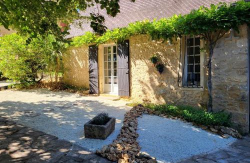 Sainte-Alvere Bed & Breakfast | Chambre d'hôtes l'Heure Bleue