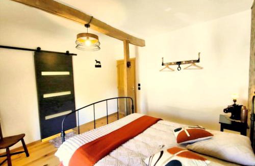 Beaufort Bed & Breakfast | Chambre d'hôtes La cavalière - LA SOURCE DE NOS RACINES - CORPS DE FERME AU COEUR DU PARC NATUREL DE L'AVESNOIS
