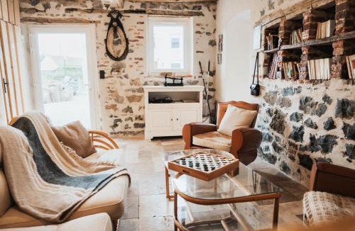 Beaufort Bed & Breakfast | Chambre d'hôtes La clef des Champs - LA SOURCE DE NOS RACINES - CORPS DE FERME AU COEUR DU PARC NATUREL DE L'AVESNOIS