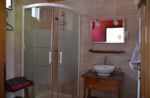 Bourgvilain Bed & Breakfast | Chambre d'hôtes La Framboisine