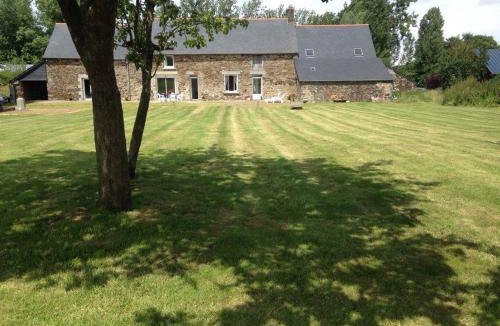 Roz-Landrieux Bed & Breakfast | Chambre d'hôtes La Haie