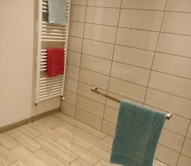 Saint-Menoux Bed & Breakfast | Chambre d'hôtes La Tuilerie