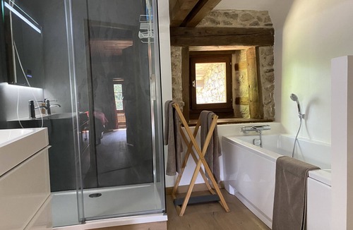 Ambert Bed & Breakfast | Chambre d hôtes La Vaisse