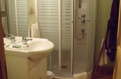 Aujac Bed & Breakfast | Chambre d'hôtes Les Cygnes Noirs