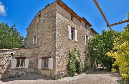 Callian Bed & Breakfast | Chambre d'hôtes Les Temps Heureux