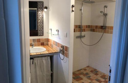 Charols Bed & Breakfast | Chambre d'hôtes LOU PATACLET