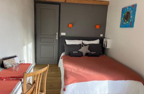 Saint-Jean Bed & Breakfast | Chambre d'hôtes "Mirabel"