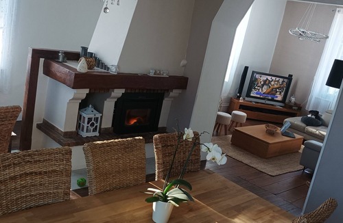 Montendre House | Chambre d'hôtes Montplaisir