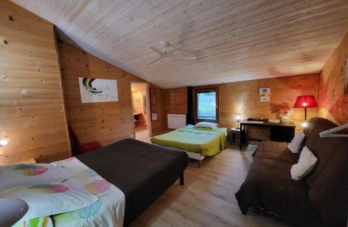 Arzens Bed & Breakfast | Chambre d’Hôtes Neptune Wood