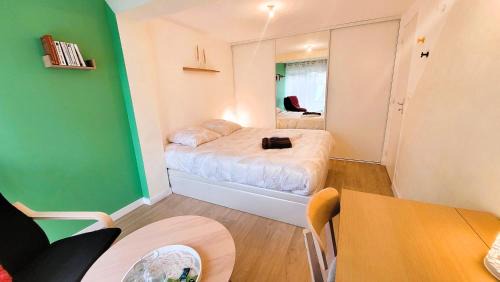 Les Longs Champs Bed & Breakfast | Chambre d'hôtes Olympe