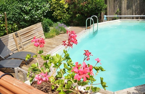 Charancieu Bed & Breakfast | Chambre d'hôtes paladru, independent entrance, fully equipped kitchen available