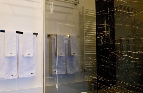 Sainte-Anne - Zone portuaire Bed & Breakfast | Chambre D'hôtes sur île de Nantes
