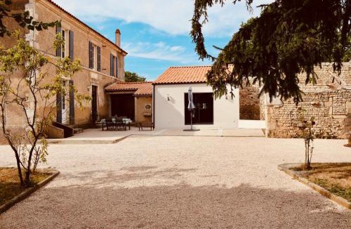 Saint-Aubin-la-Plaine House | Chambre d'hôtes rénovée du XVIII ème