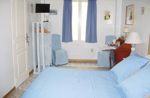 Saint-Pierre-de-Boeuf Bed & Breakfast | Chambre d'hôtes Myosotis