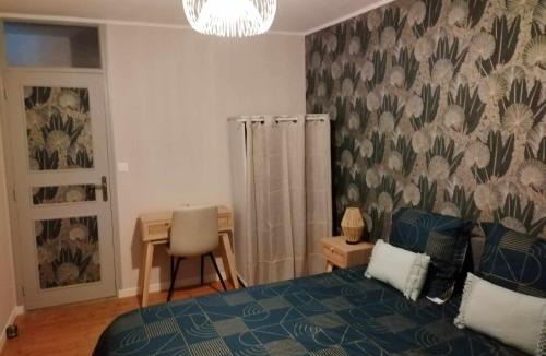 Lanvallay Bed & Breakfast | Chambre d'hote Familiale de la maison Bleue