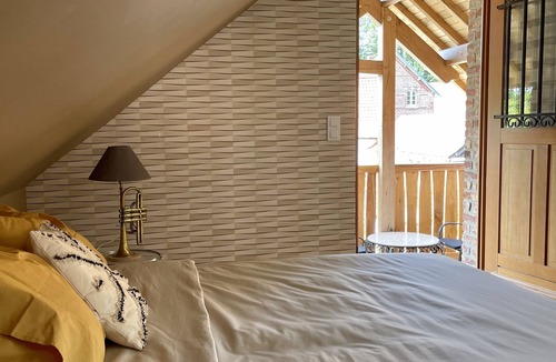 Monts-en-Ternois Bed & Breakfast | Chambre d'hôte with balcony (2 pers)