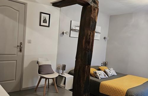 Vendeuvre-du-Poitou Bed & Breakfast | Chambre d'Hote Familiale