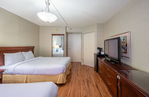 Saint-Sauveur Hotel | Chambre d'hotel le Cadillac 2 lits queen